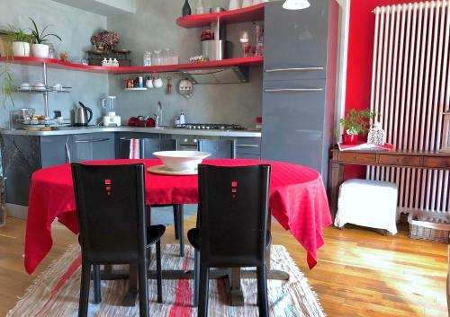 Apartamento Appartamento Red & Grey