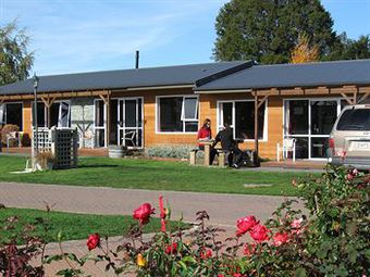 Te Anau Top 10 Holiday Park