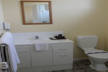 Aden Motel