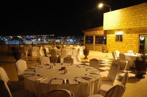 Mina Hotel