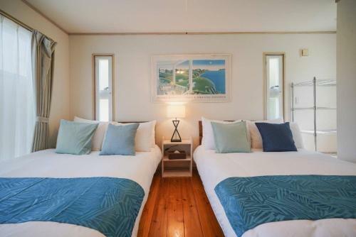Hermit Hills Apartment In Okinawa Colors