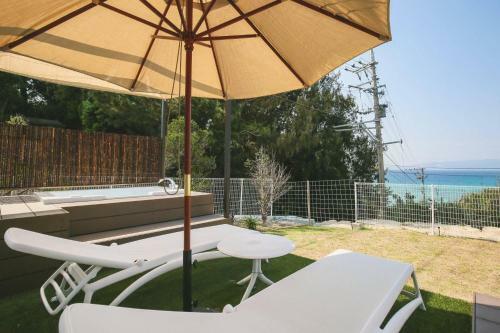 Hermit Hills Apartment In Okinawa Colors