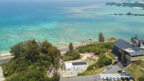 Hermit Hills Apartment In Okinawa Colors