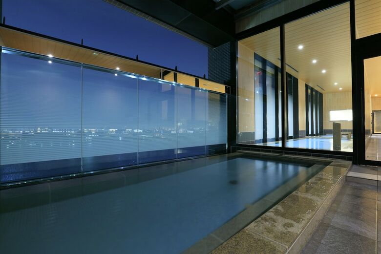The Singulari Hotel & Skyspa At Universal Studios Japan