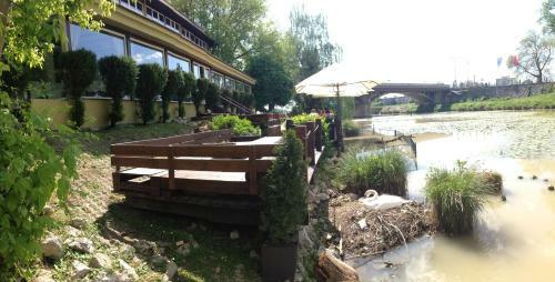 Hostal Penzion Benatky