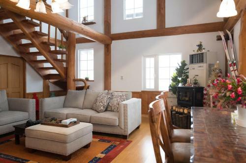 Sapporo Luxury Log House 5brm Max 18ppl Free Parking