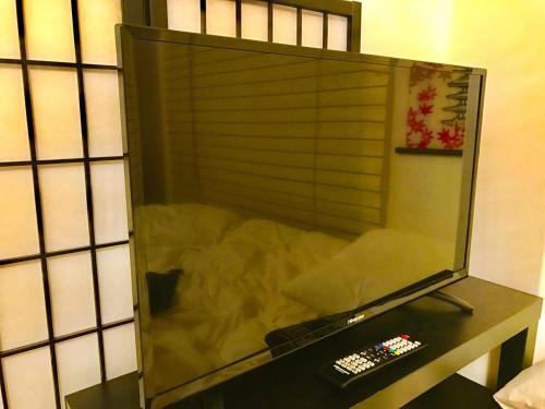 Local Hakozaki Apartment 22