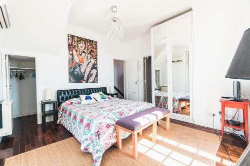 Blue Boutique Hostel & Suites