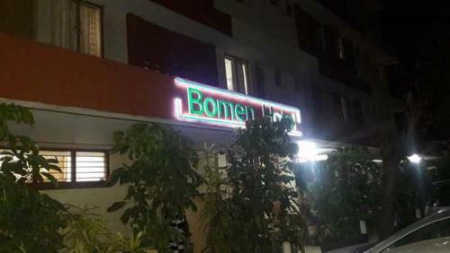 Bomen Hotel