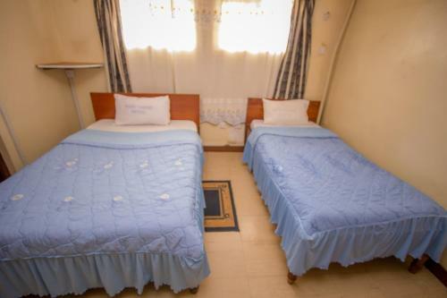 Meru Safari Hotel