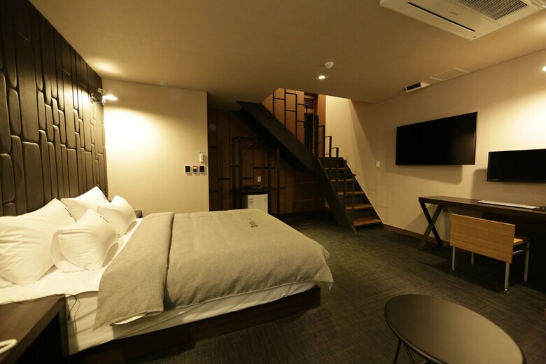 Louis Boutique Hotel