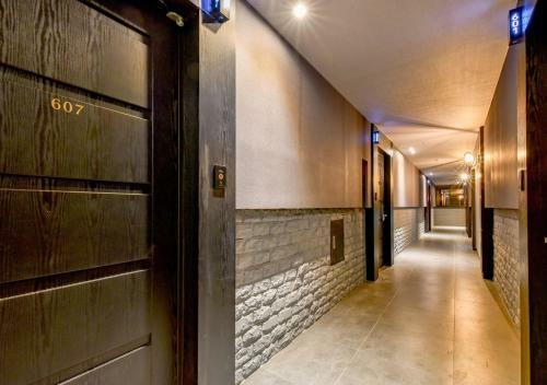 French Code Hotel