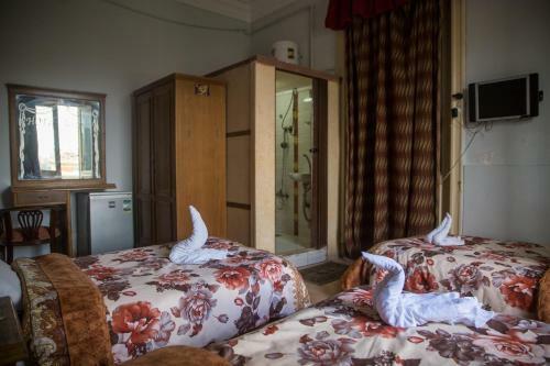 Albergue Acropole Hotel