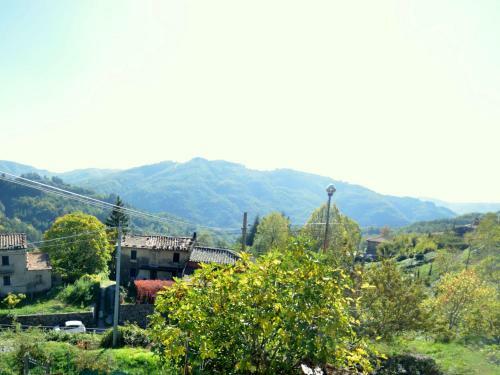 Lavish Cottage In San Marcello Pistoiese With Pool
