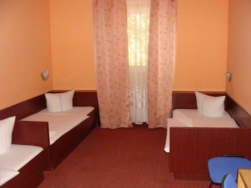 Hostal Pension Lan