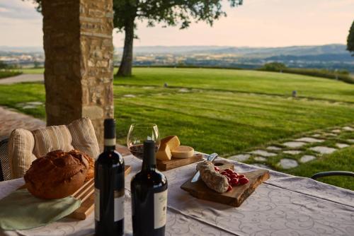 Battifolle-ruscello-poggiola Villa Sleeps 8 Pool
