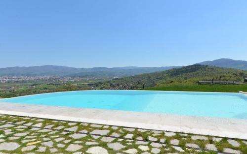 Battifolle-ruscello-poggiola Villa Sleeps 8 Pool