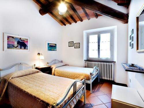 Torricella Villa Sleeps 8 Pool Wifi