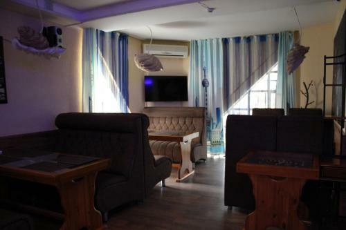 Three Dolphins Hotel