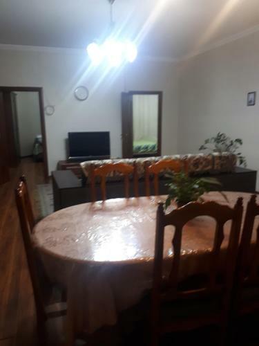 Apartment On Abay 150/230