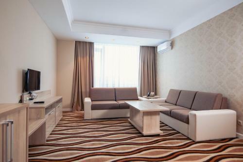 Hotel Koktem Grand