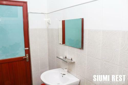 Hotel Siumi Rest