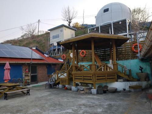 Uwha Minbak