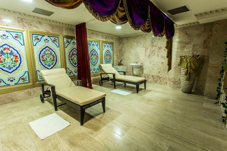 Golden Mir Hotel & Spa