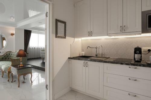 President Jacuzzi Apartment