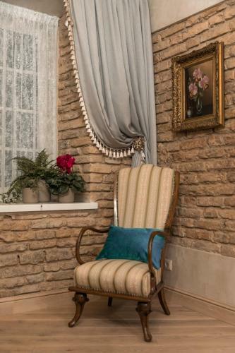 Old Town Apartment
