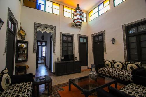Albergue H�tel Fontaine Campini
