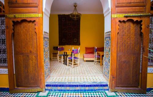 Albergue Medina Social Club