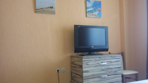 Yana Apartments