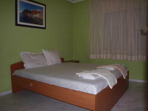 Thomas Palace Apartments