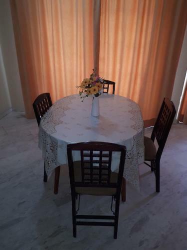 Thomas Palace Apartments