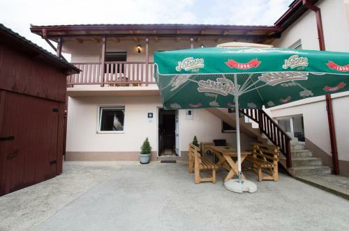 Hostal Rooms Sejo