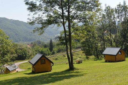 Camp Rabrenovi?