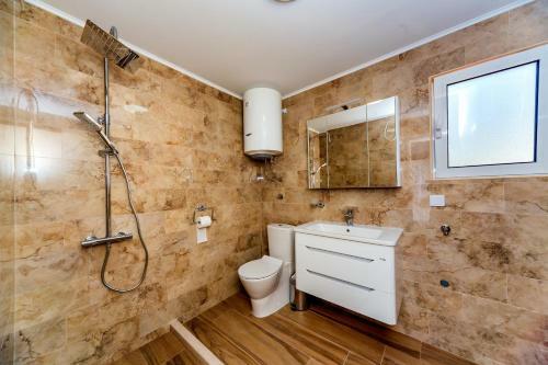Apartments And Rooms Sole Mar