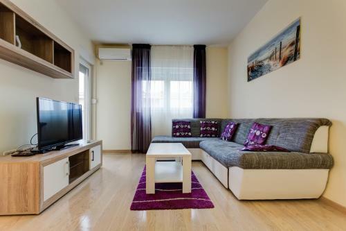 Tifany Apartments