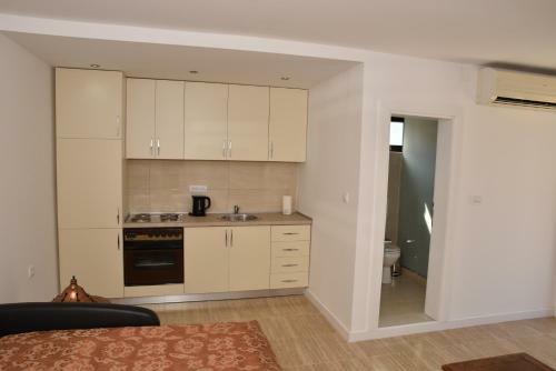 Hostal Guest House Evropa