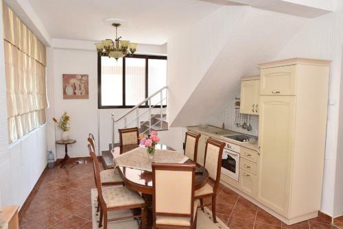 Hostal Guest House Evropa