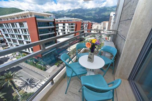 Luxury Fontana Apartments