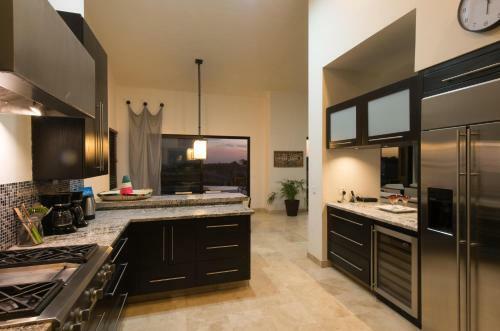 Family Vacation Villa - Fits 18, Villa Del Corazon