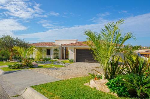 Family Vacation Villa - Fits 18, Villa Del Corazon