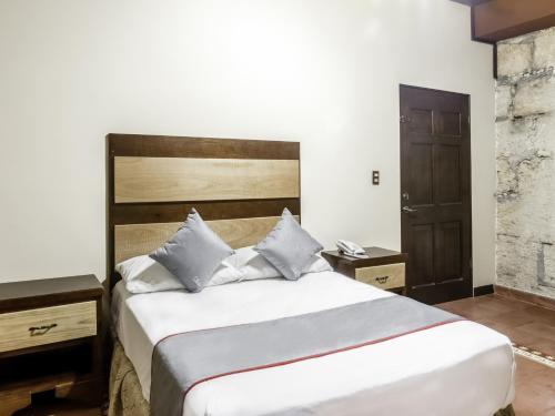 Collection O Zapata Hotel Y Plaza