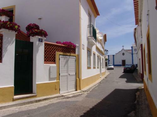 Hostal Casa Do Adro Da Igreja Turismo de Habita��o