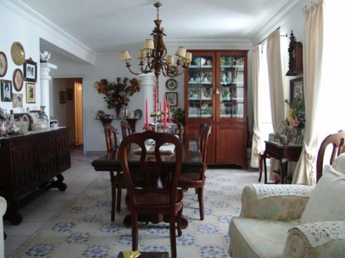 Hostal Casa Do Adro Da Igreja Turismo de Habita��o