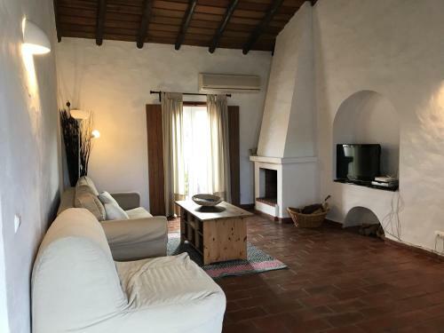 Hostal Herdade Do Freixial - Turismo Rural