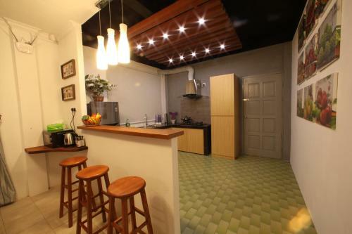 Come Inn Homestay 1380