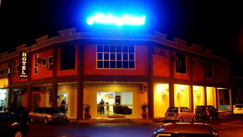 Aloha Hotel